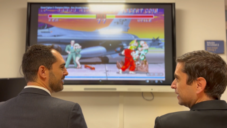 Juanfran y Sergio, en una partida de Street Fighter