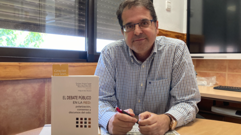 Enrique Arroyas
