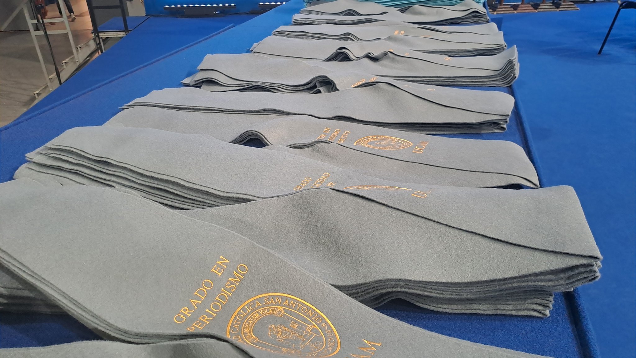 BIRRETES GRADUACIÓN